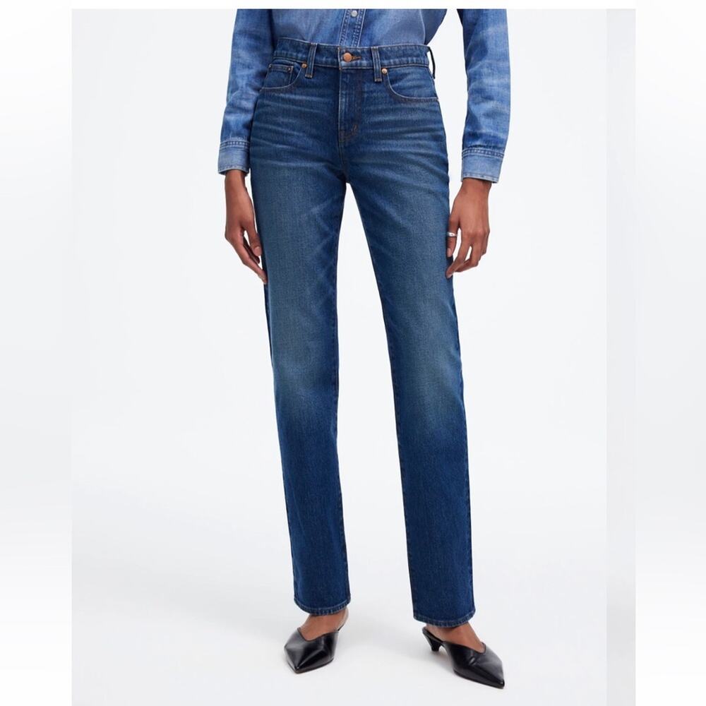 Madewell The '90s Straight Mid-Rise Jean Osada Wash